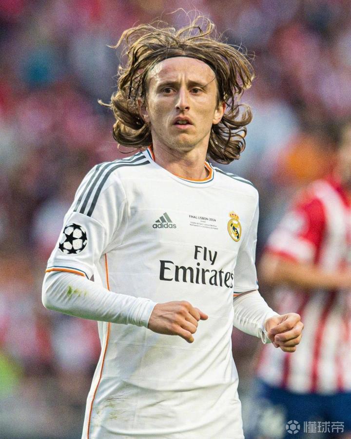 2025中超联赛各队排名折线图