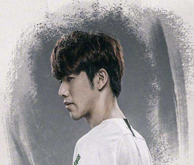 同时经受住 同时经受住