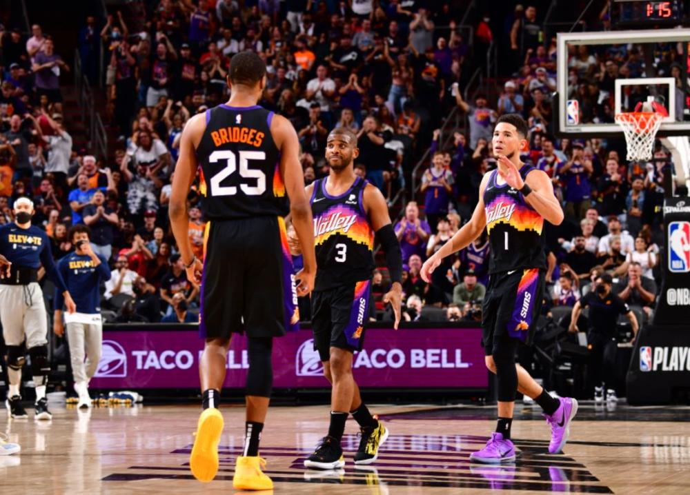 对手远离球 对手远离球